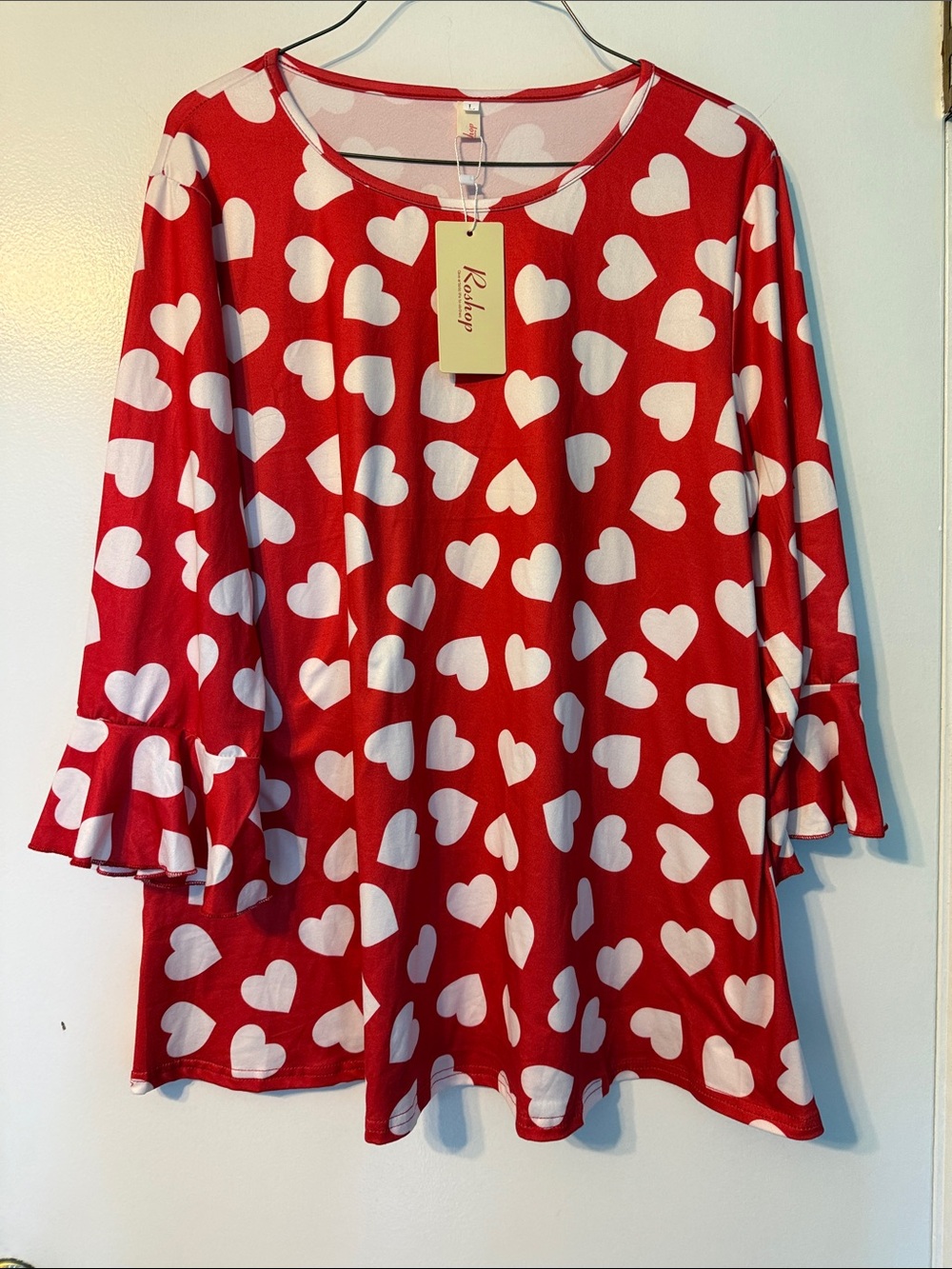 Red Heart-Print Ruffle Sleeve Tunic Top - Picture 1 of 6